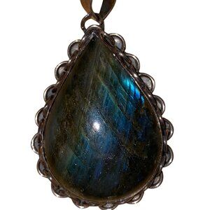 Teardrop Labradorite Pendant With Intricate Metal Setting